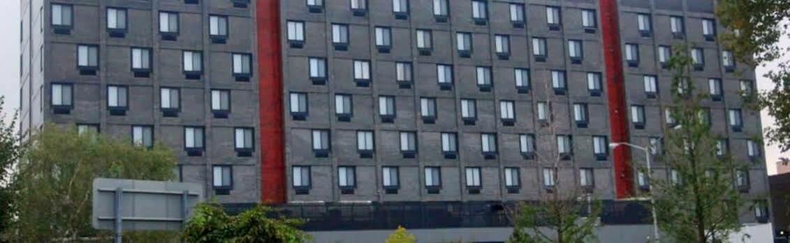 The Laguardia Hotel New York Exterior photo